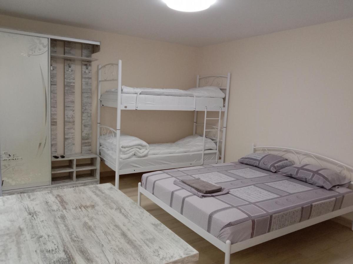Однокімнатна 105 Khmel'nyts'kyy Exterior foto
